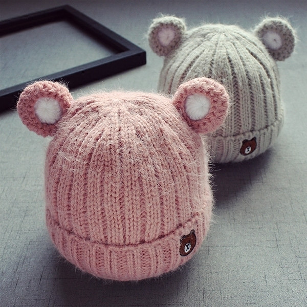 Вълнена детска шапка за момичета и момчета с ушички в различни цветове