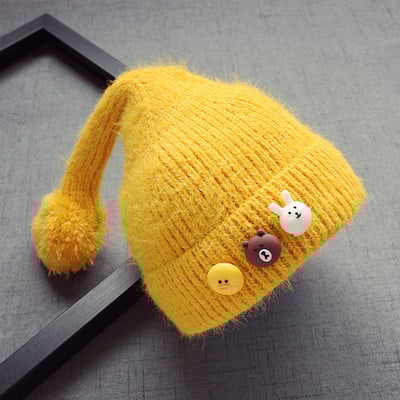 Детска шапка с анимационни декорации и в много цветове