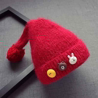 Детска шапка с анимационни декорации и в много цветове