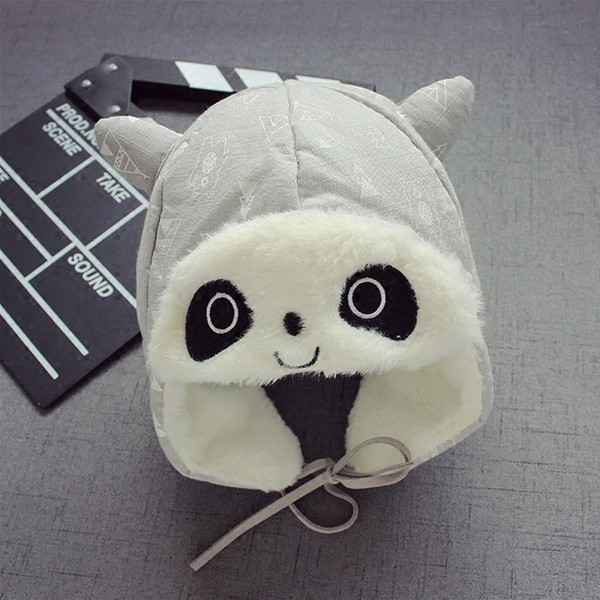 Детска шапка подходяща за зимата в четири цвята