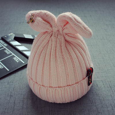 Плетена зимна шапка - унисекс, с ушички