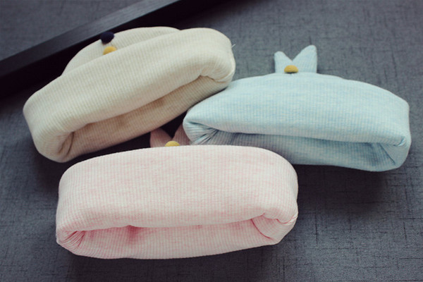 Бебешка зимна шапка в три цвята