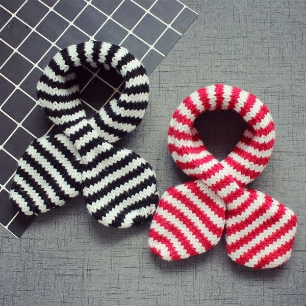 Детски зимен шал на райе в два цвята