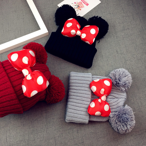 Детска топла шапка за момичета с пухени топчета и панделка в четири цвята