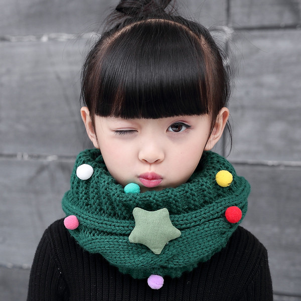 Меко зимно шалче за момичета с пухени топчета и 3D декорации в различни цветове