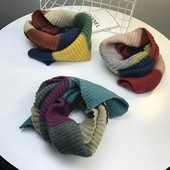 Стилен зимен унисекс шал в меки цветове