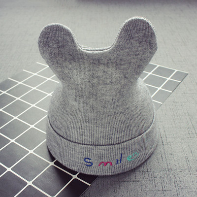 Шапка с надпис за момичета и момчета в няколко цвята