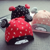 Детска шапка - унисекс с принт