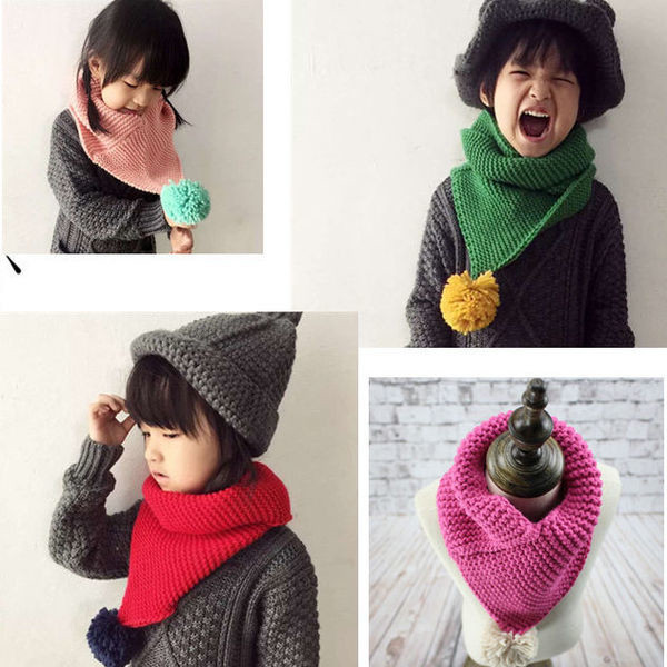 Детски зимен унисекс шал с пухено топче в различни цветове