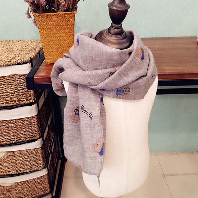 Детски шал с принт в много различни цветове, подходящи за зимата