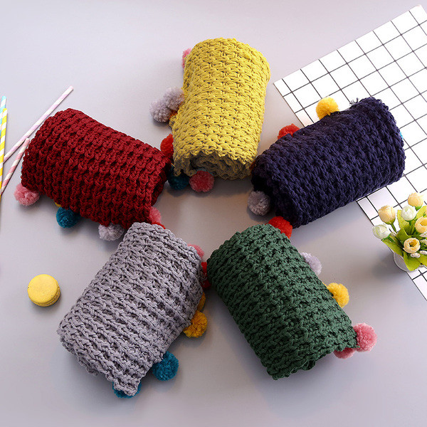 Стилен плетен детски шал в различни цветове и с цветни пухчета