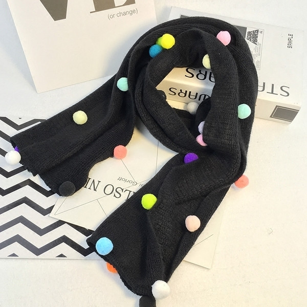 Ежедневен зимен шал за деца с топчета и в различни цветове