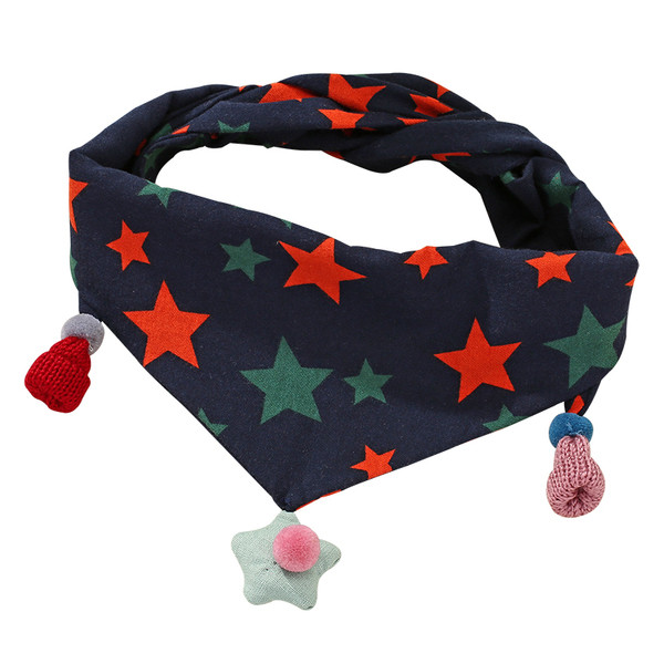 Детски триъгълен шал с принт в различни цветове