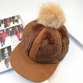 Κομψό καπέλο χειμωνιάτικο με κουκούλα και κάτω