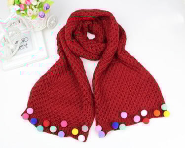 Детски зимен шал за момичета с цветни топчета