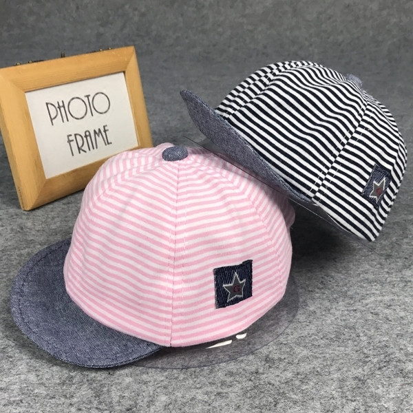 Βρεφικό καπέλο με ζώνη σε τρία χρώματα