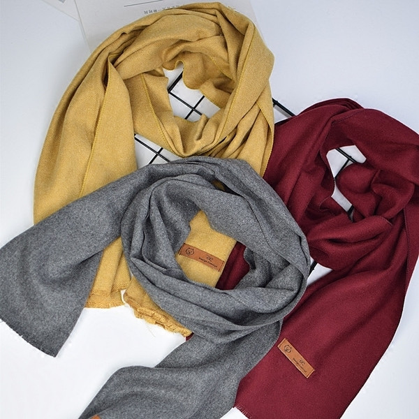 Стилен изчистен модел детски шал в няколко цвята