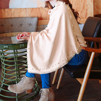 Изчистен и мек модел дамски шал с декоративни перли в няколко цвята