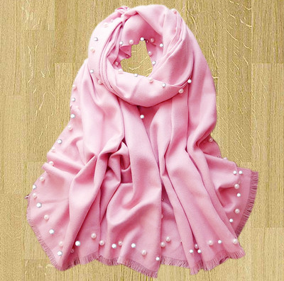 Изчистен и мек модел дамски шал с декоративни перли в няколко цвята