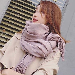 Спортно-елегантен мек и топъл дамски шал с ресни в няколко цвята