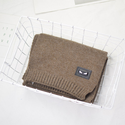 Зимен семпъл детски шал с щампа