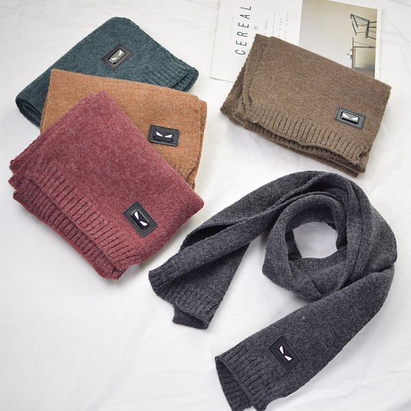 Зимен семпъл детски шал с щампа