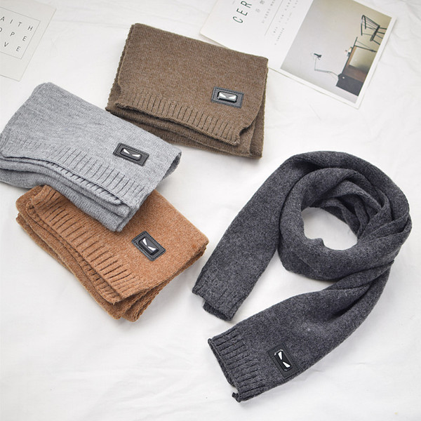 Зимен семпъл детски шал с щампа