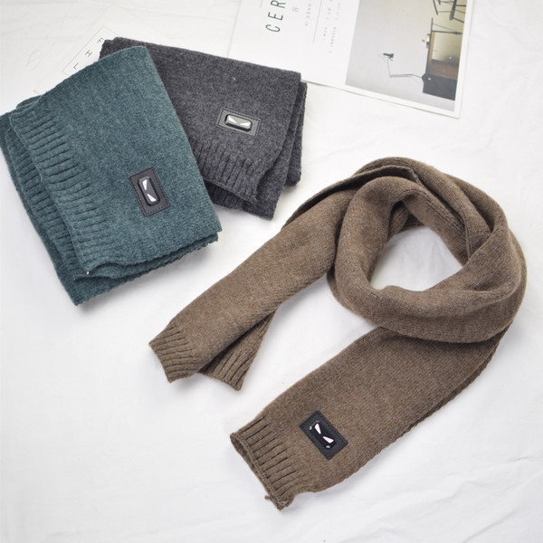 Зимен семпъл детски шал с щампа