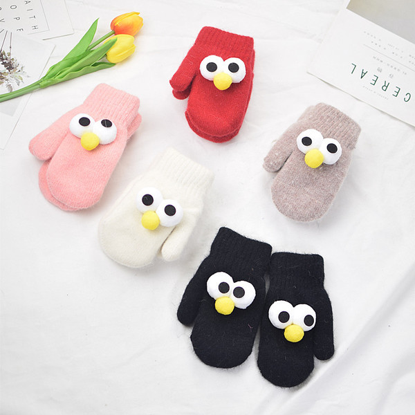 Детски ръкавици с 3D декорация подходящи за зимата