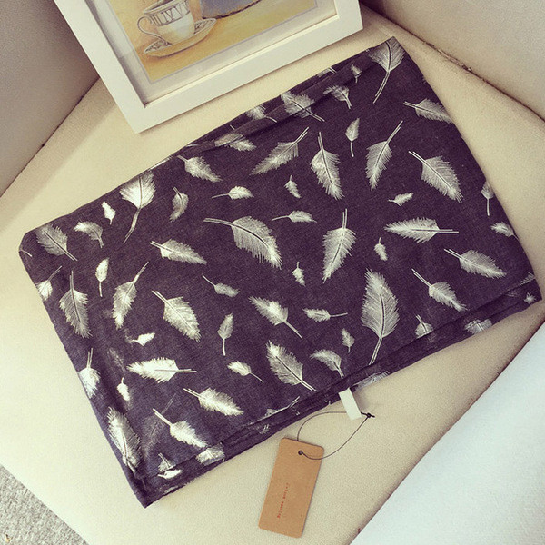 Ежедневен нежен дамски шал в два цвята