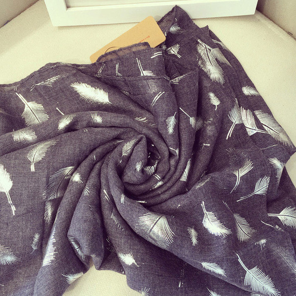 Ежедневен нежен дамски шал в два цвята