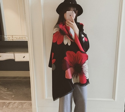 Модерен есенно-зимен дамски шал с флорални мотиви,няколко модела