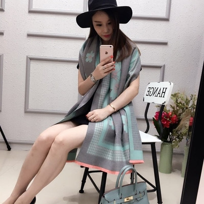 Модерен есенно-зимен дамски шал с флорални мотиви,няколко модела