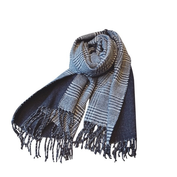 Κομψή, απαλή και ζεστή κασκόλ κυρίες