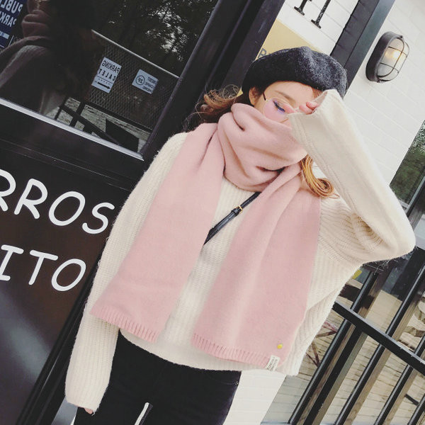 Зимен вълнен дамски шал с щампа в няколко цвята