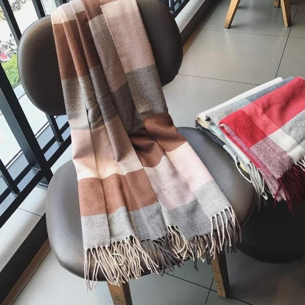 Стилен дамски есенно-зимен шал в четири цвята