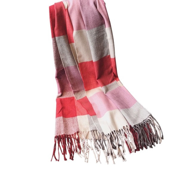 Стилен дамски есенно-зимен шал в четири цвята