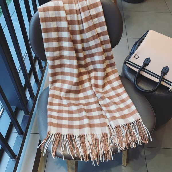 Ежедневен раиран дамски шал с ресни в шест цвята