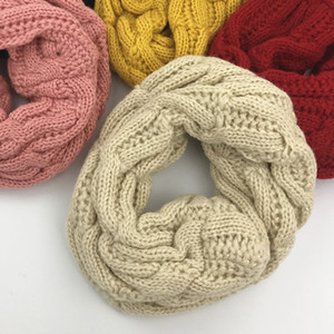 Плетен кръгъл шал - унисекс