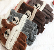 Зимни детски унисекс ръкавици с апликация в три цвята