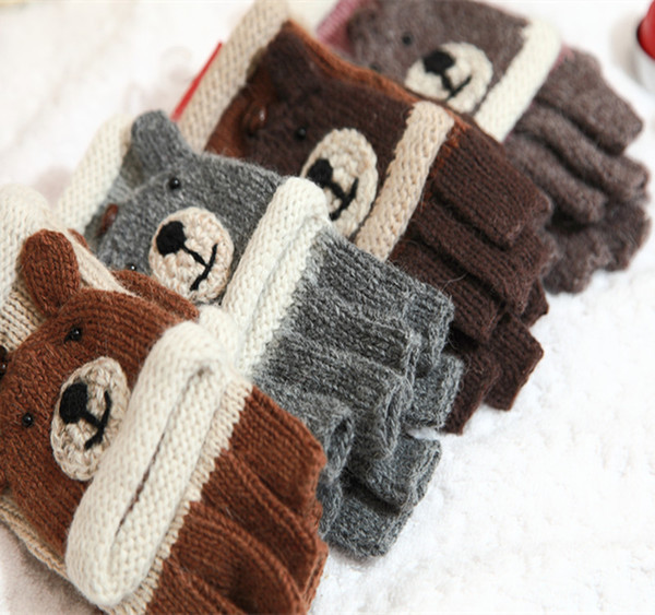 Зимни детски унисекс ръкавици с апликация в три цвята 