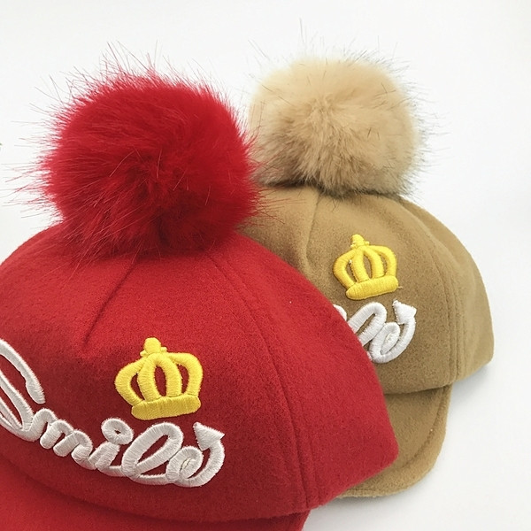 Μωρό καπέλο χειμώνα με κουκούλα, επιγραφή και κουκούλα