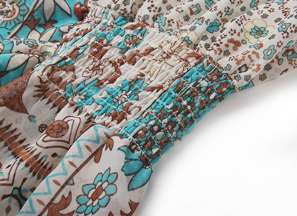 Κομψή μακρύ φόρεμα με δαντέλα και V-neckline