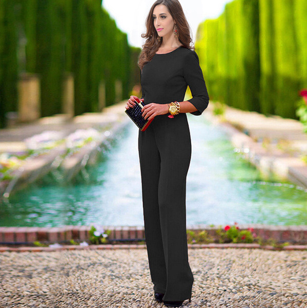 Κομψές γυναικείες φόρμες σε τέσσερα χρώματα και γυμνή πλάτη