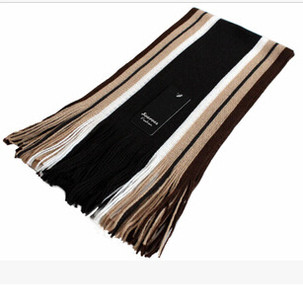 Спортно-елегантен ежедневен мъжки шал с ресни в няколко цвята