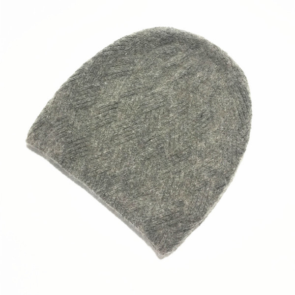 Стилна зимна дамска шапка в много цветове