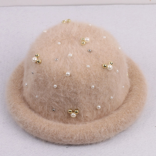 Κομψό καπέλο σε πολλά χρώματα και σε δύο σχέδια