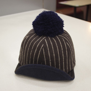 Παιδικό καπέλο με λωρίδες και κουκούλα