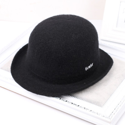 Ежедневна стилна дамска шапка в пет цвята