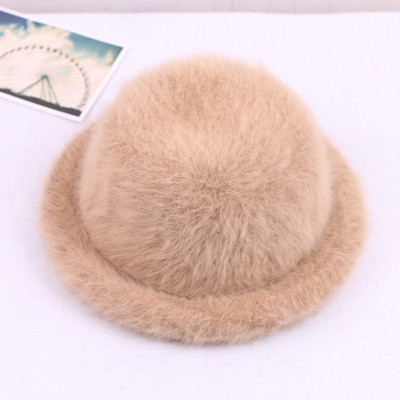 Стилна пухена дамска шапка в много цветове